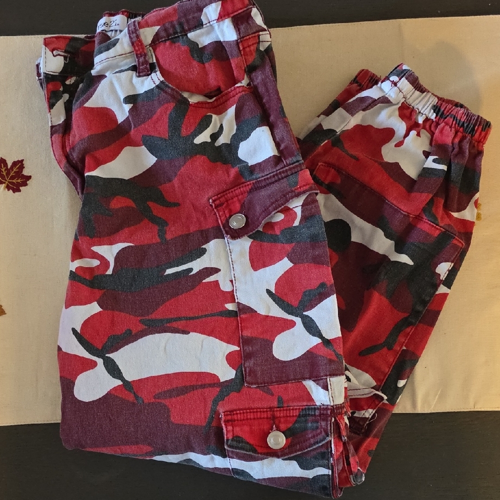 Rue21 Red and Black Camouflage Cargo Pants